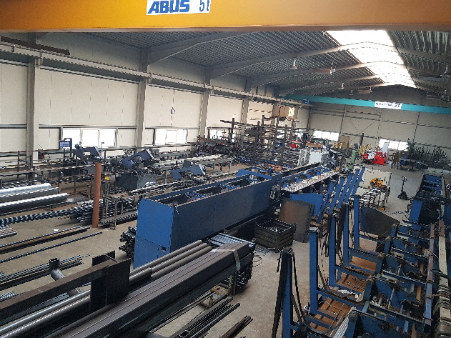 Rohmateriallager und Zuschnitt mit CNC-S�gen